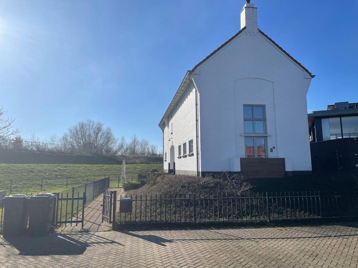 B&B Pompgebouw Aan De Rijn Tolkamer エクステリア 写真