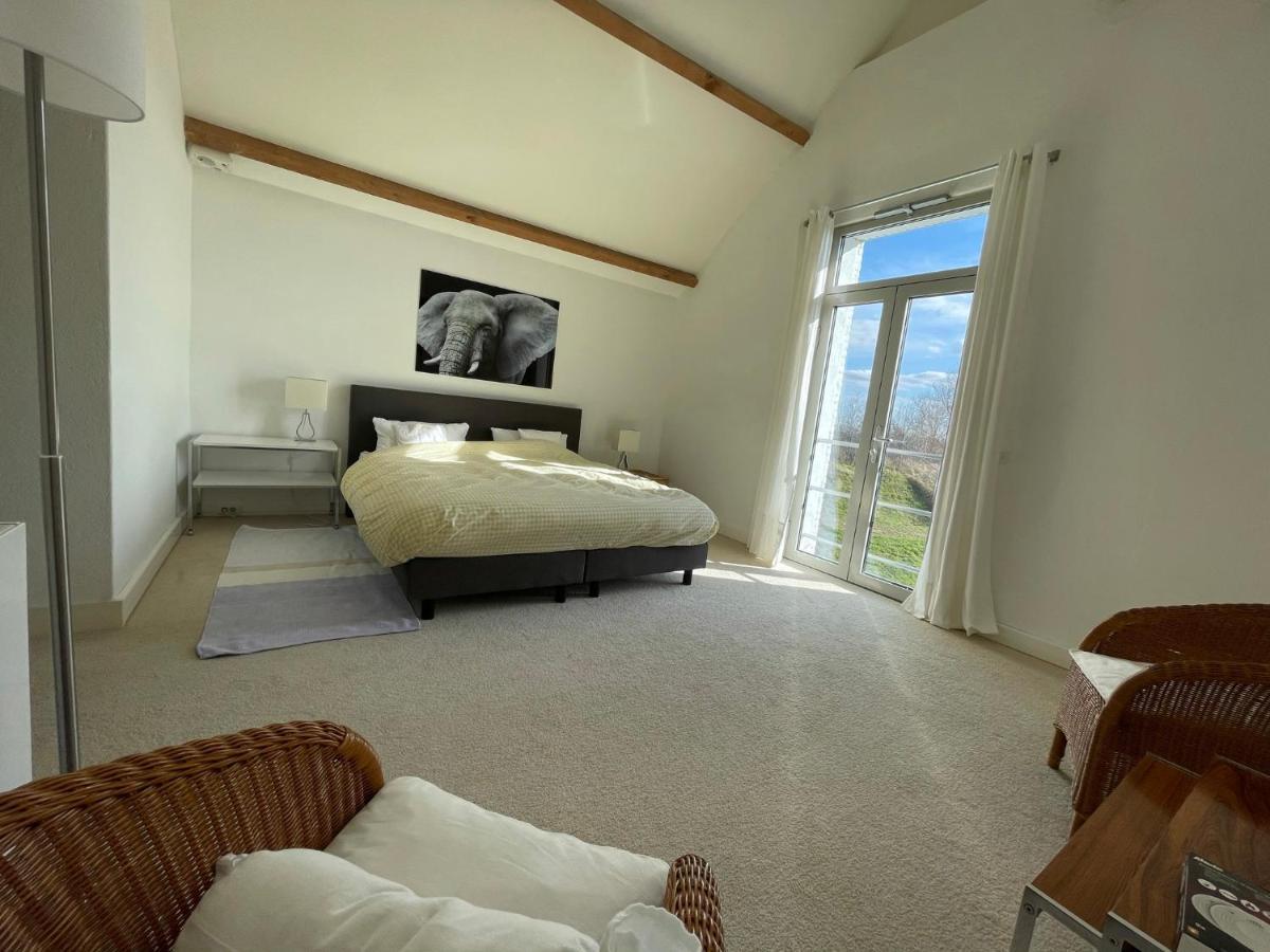 B&B Pompgebouw Aan De Rijn Tolkamer エクステリア 写真